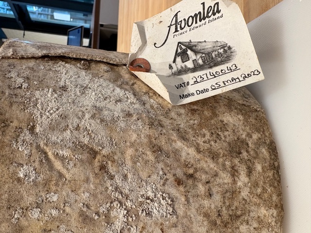 Where Cheese Meets <span class='text-accent'>Community</span>